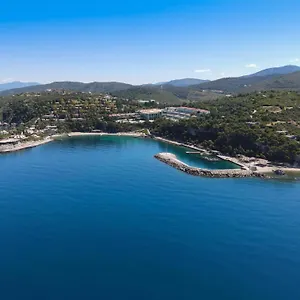 Rezort Pine Bay